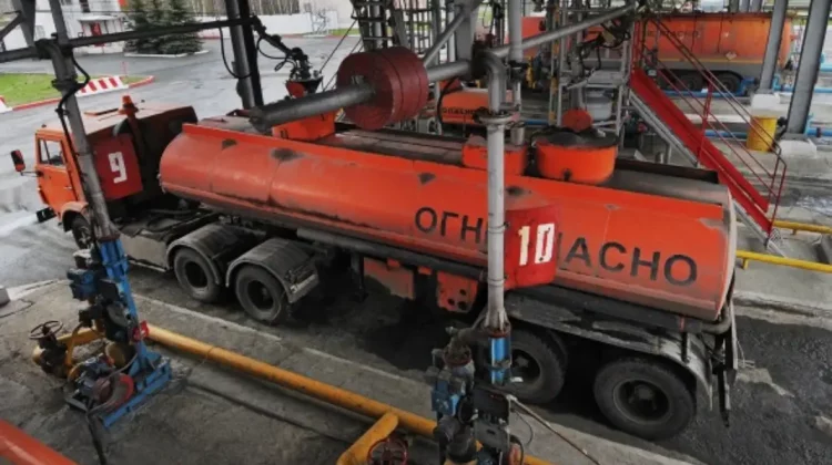 Reuters a aflat despre planurile Rusiei de a interzice exportul de benzină