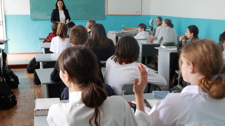 Violență în școlile din Chișinău: Mai mulți părinți s-au plâns Avocatului Poporului pentru drepturile copilului
