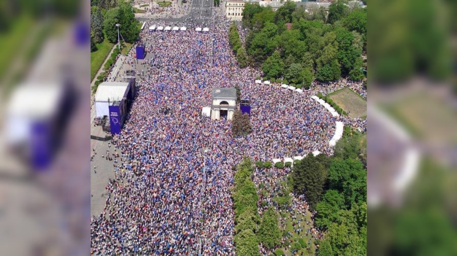 IMAGINEA ZILEI de la Maia Sandu! Poliția estimează că deocamdată peste 75 de mii de oameni sunt la „Moldova Europeană”