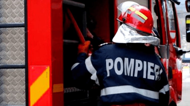 FOTO Incendiu puternic la Ciocana: Un pensionar a fost găsit fără suflare