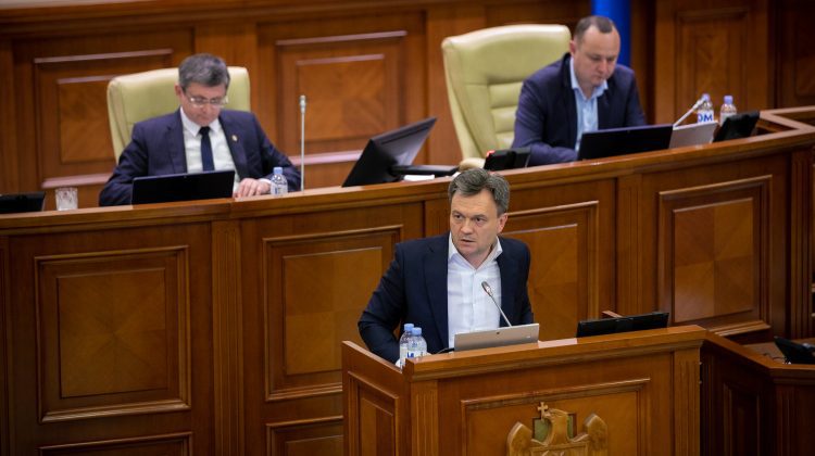 La propunerea Guvernului, Parlamentul cu votul PAS prelungește starea de urgență în Republica Moldova