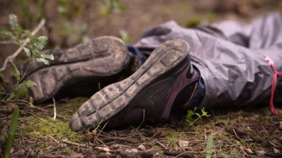 Bărbat căutat de aproape două săptămâni, găsit fără suflare. Cadavrul zăcea într-o fâșie forestieră