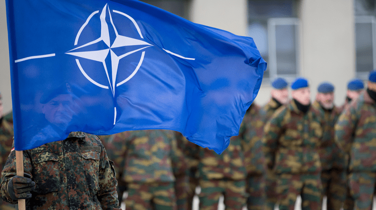 NATO va desfăşura trupe suplimentare în Kosovo pentru a reduce violenţa
