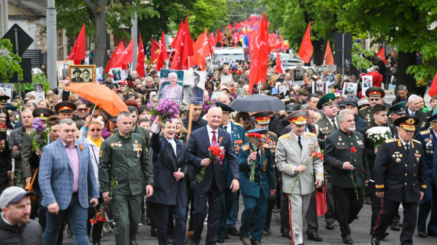 Luptă aprigă pentru sărbătoarea de 9 mai: Socialiștii și comuniștii organizează vineri un miting de protest