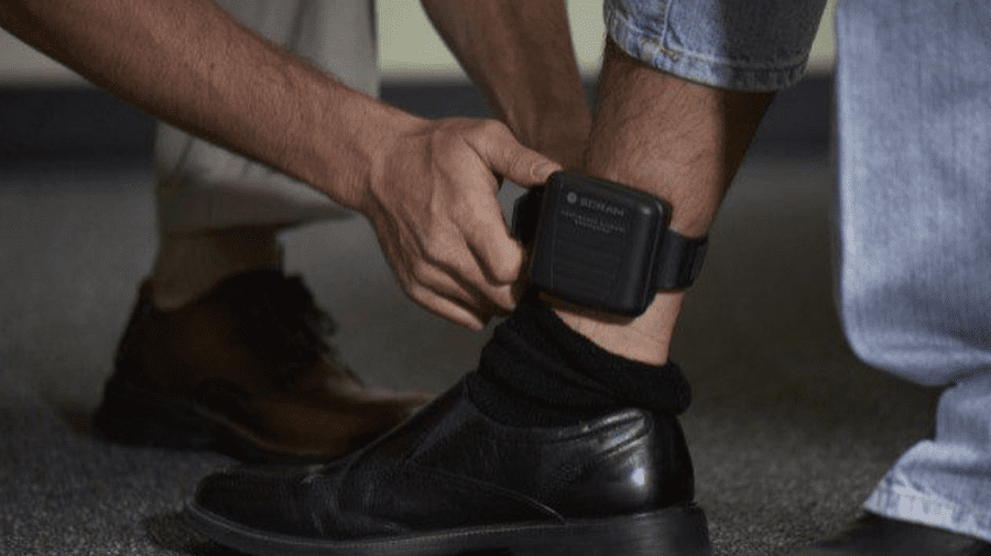 Poliția – pe urmele unui tânăr din Bălți! A fugit chiar din sala de judecată