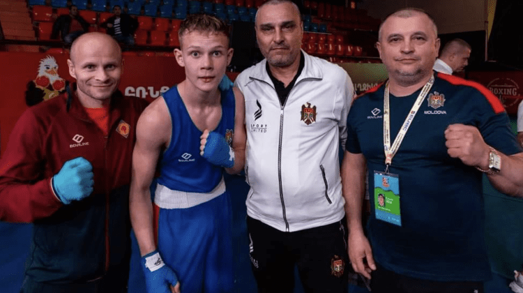Boxerul Artiom Tolstoi – pe podium în Everan! A cucerit medalia de bronz la Europenele U18