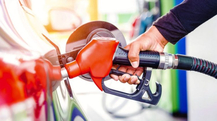 ANRE a afișat noile prețuri la carburanți. Cu cât se scumpește motorina și benzina