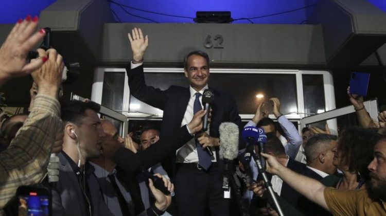 Dreapta premierului grec nu a obţinut o victorie categorică. A primit mandat pentru a forma o coaliție