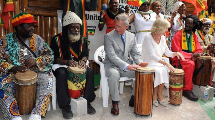 Jamaica „îi dă papucii” regelui Charles cu 2 zile înainte de încoronare. Asociază monarhia cu comerțul cu sclavi