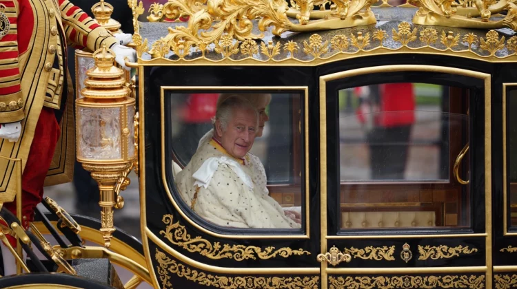 Încoronarea regelui Charles al III-lea: Poliţia londoneză a arestat 64 de persoane