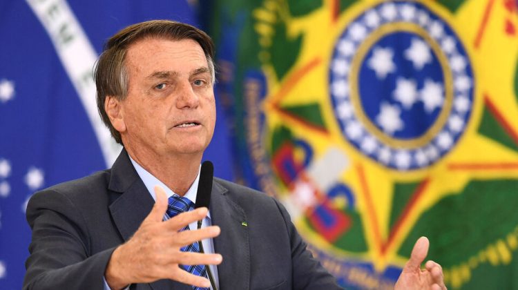 Certificate false de vaccinare anti-COVID: Fostul preşedinte brazilian, interogat de poliţie