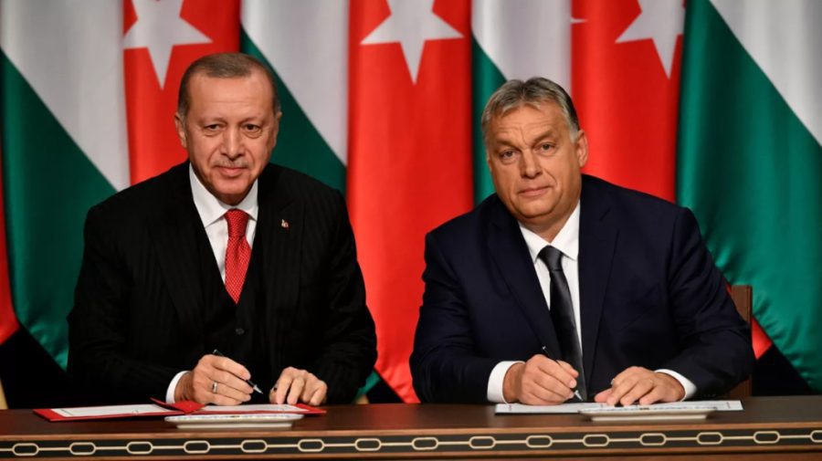 Orban l-a felicitat pe Erdogan pentru victoria „copleșitoare”: Stabilitatea Turciei este benefică pentru Ungaria