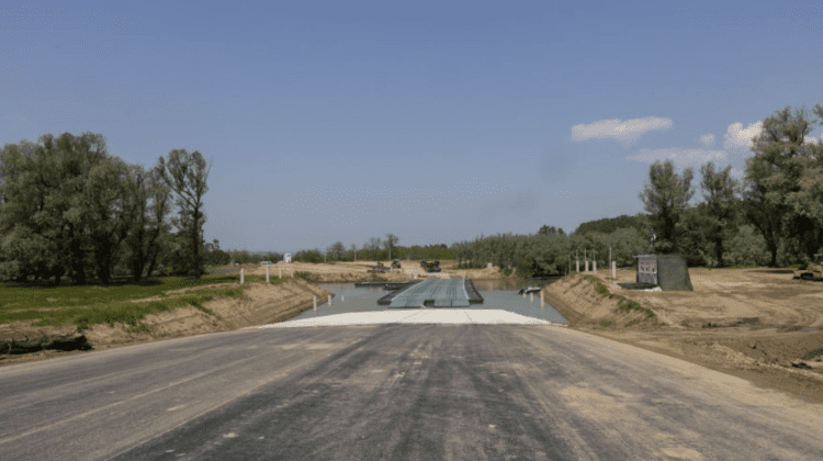 FOTO Lucrările de construcție a podului Leova-Bumbăta sunt pe ultima sută de metri