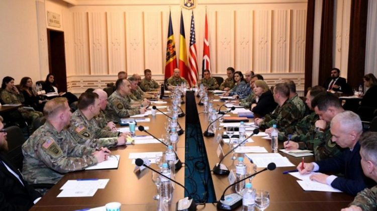Reuniune trilaterală Moldova-România-SUA, în domeniul apărării: S-a discutat despre sprijinirea țării noastre