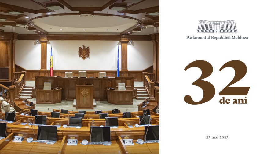 Sărbătoare! Parlamentul marchează 32 de ani de activitate
