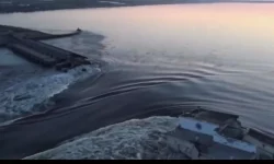 VIDEO Barajul hidrocentralei de la Nova Kahovka, aruncat în aer! Ucrainenii dau vina pe ruși