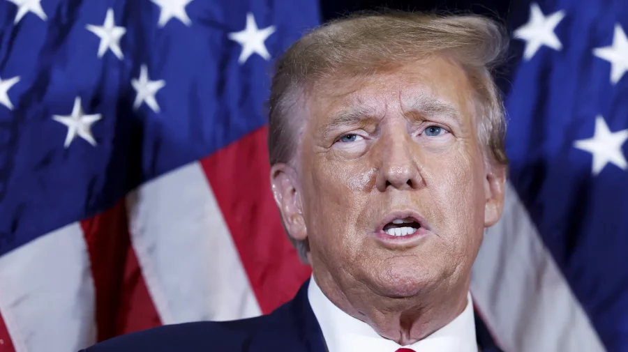 Un judecător le ordonă avocaţilor lui Trump să nu facă publice probele în ancheta privind documentele. Motivul?