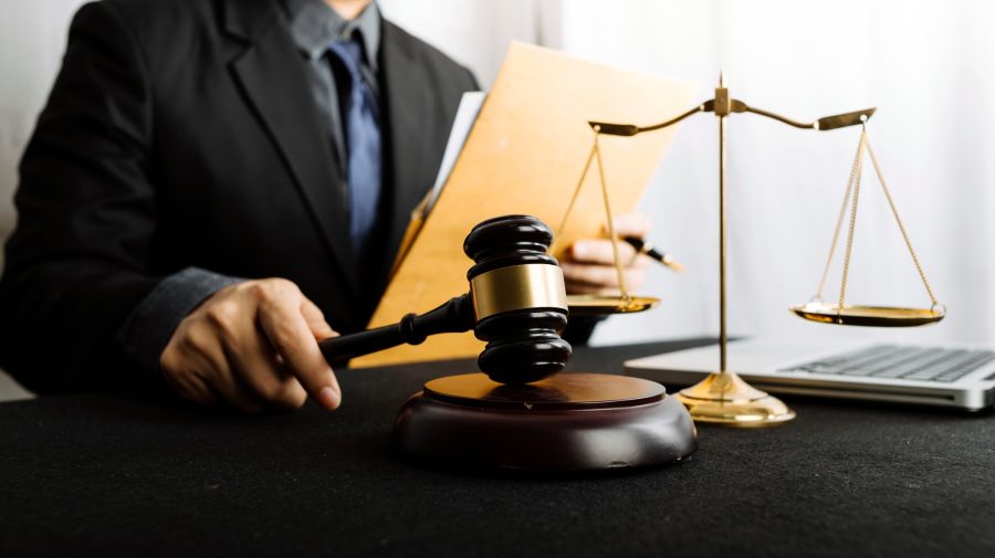 Unul da, altul ba: Cine este procurorul care a promovat evaluarea Comisiei Pre-Vetting