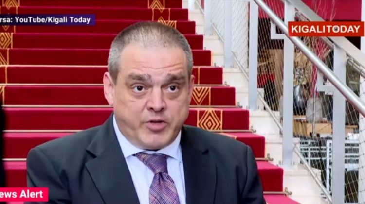 Scandalos! Ambasadorul României în Kenya i-a comparat pe colegii săi africani cu maimuțe