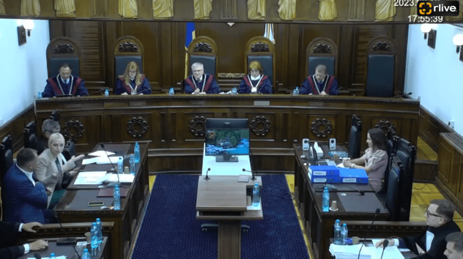 VIDEO „Onorată asistență…” Președintele Curții Constituționale a anunțat pauză în ședința „soarta Partidului ȘOR”