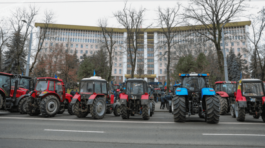 DECIS: Agricultorii vin cu tractoarele la Chișinău! Aceștia vor protesta în fața instituțiilor statului