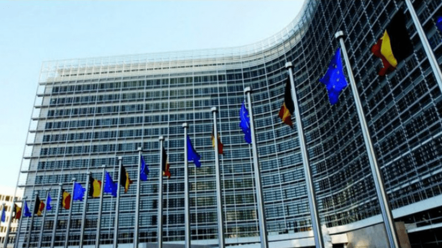 Ucraina îndeplineşte două din cele şapte condiţii stabilite pentru începerea negocierilor de aderare la UE