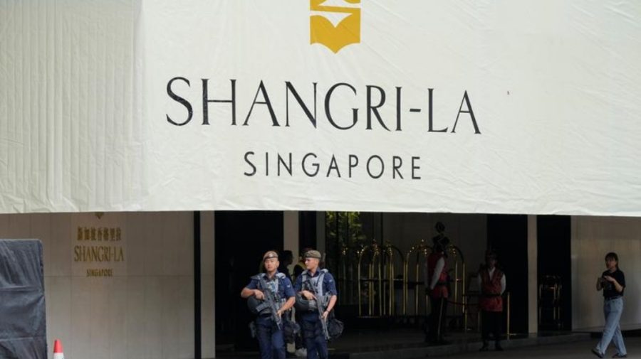 Zeci de șefi de servicii de spionaj din toată lumea s-au întâlnit într-un „conclav” secret la Singapore. Era și Rusia?