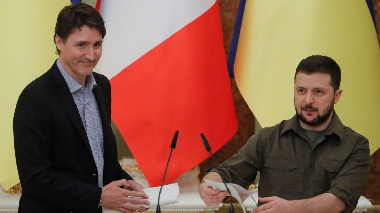 VIDEO Justin Trudeau, vizită-surpriză la Kiev. I-a promis lui Vladimir Zelenski ajutor de 400 milioane de dolari