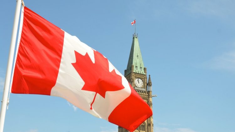 Canada își schimbă poziția față de utilizarea produselor fără fum