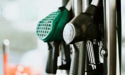 Carburanții se scumpesc din nou. Un litru de benzină depășește 32 de lei
