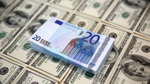 Curs valutar 14 septembrie 2026: Cât valorează un euro și un dolar