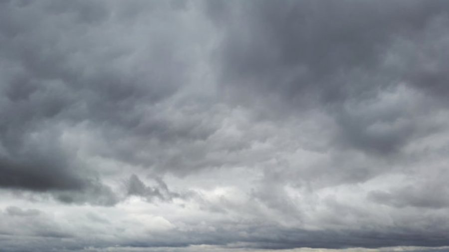 Vremea mohorâtă se menține și astăzi: ploi slabe și temperaturi scăzute în toată țara