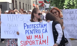 VIDEO Protest la ANRE. Participanții cer aplicarea retroactivă a tarifului micșorat la gazele naturale