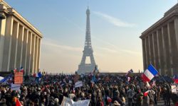 VIDEO Protest de amploare la Paris: sute de mii de francezi, „atac” la reforma pensiilor