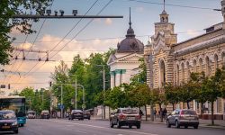 Trafic sistat pe bulevardul Ștefan cel Mare și Sfânt, în această seară, pentru antrenamentele militare