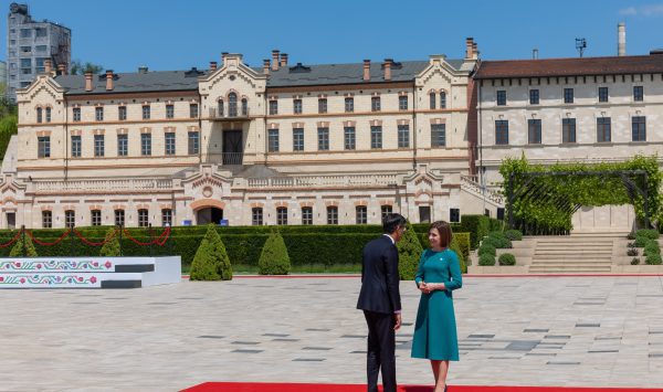 Rishi Sunak promite să ne ajute: „Fiind primul premier britanic care vizitează Moldova…”