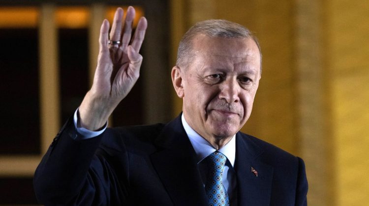 Turcia își va ține promisiunea de a sprijini aderarea Suediei la NATO. Ce condiții are liderul de la Ankara