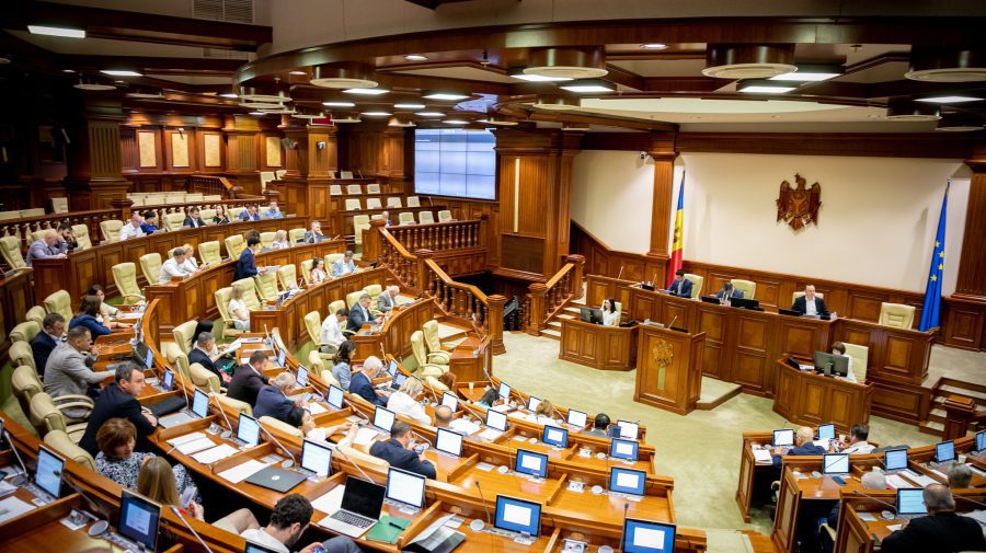 Promo-LEX, nedumerit de „mișcările” din Parlament! „Transparența decizională – afectată în proporție de 72%”