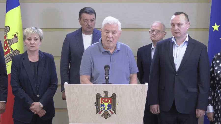 VIDEO Deputații BCS, supărați foc pe colegii PAS din Parlament. Voronin: Sunt zombați, votează tehnic orice prostie