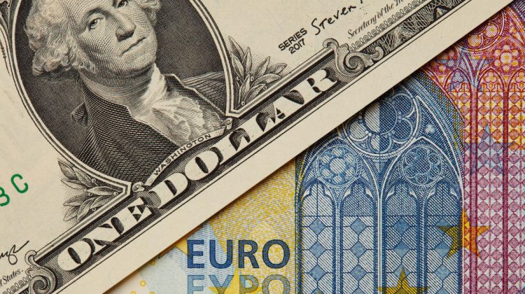 CURS VALUTAR 19 iulie: Euro și dolarul continuă să piardă poziții. Cât valorează astăzi