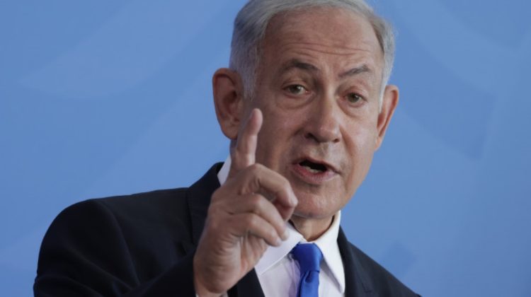 Premierul israelian, internat după ce „a stat la soare fără nimic pe cap și fără să bea apă”