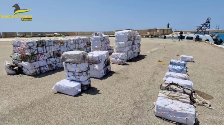 Captură record de cocaină, în Sicilia! Încărcătura valorează circa 850 de milioane de euro