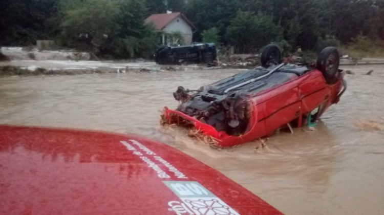VIDEO Potop în orașul spaniol Zaragoza unde străzile s-au transformat în adevărate râuri