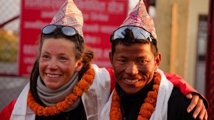 O norvegiancă și șerpașul ei nepalez au escaldat toți marii munți ai lumii într-un timp record de doar câteva luni