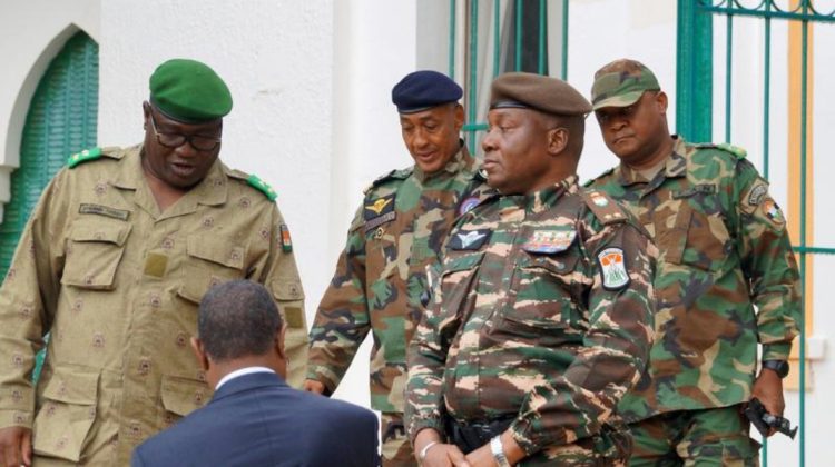 Crește presiunea pe generalul care a dat lovitura de stat în Niger! Țările din Africa de Vest au summit extraordinar