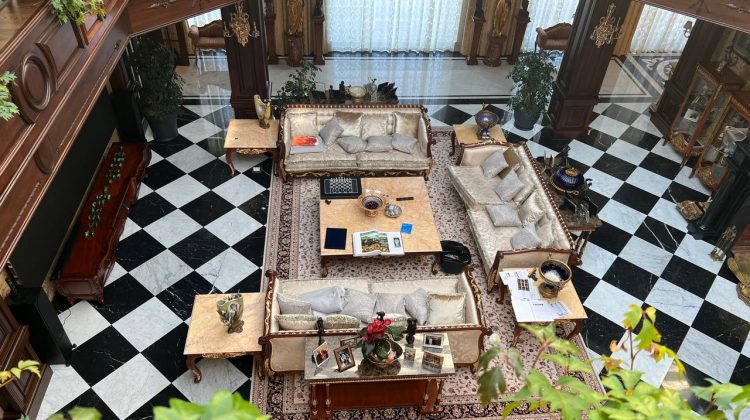 FOTO/VIDEO Aur, pungi cu bani și armament! În premieră au fost publicate imagini din casa lui Prigojin
