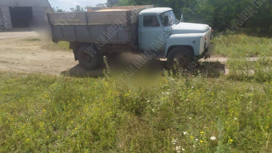 FOTO Sfârșit tragic la Rîbnița! Un bărbat a murit, după ce a fost strivit de un camion
