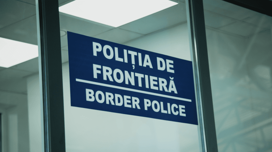 Doi cetățeni ai Nigeriei, depistați cu acte falsificate la trecerea frontierei Republicii Moldova