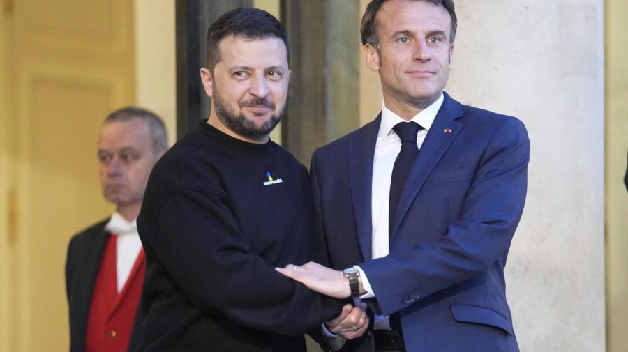 Franţa: Macron îşi exprimă sprijinul pentru Zelenski înainte de summitul NATO