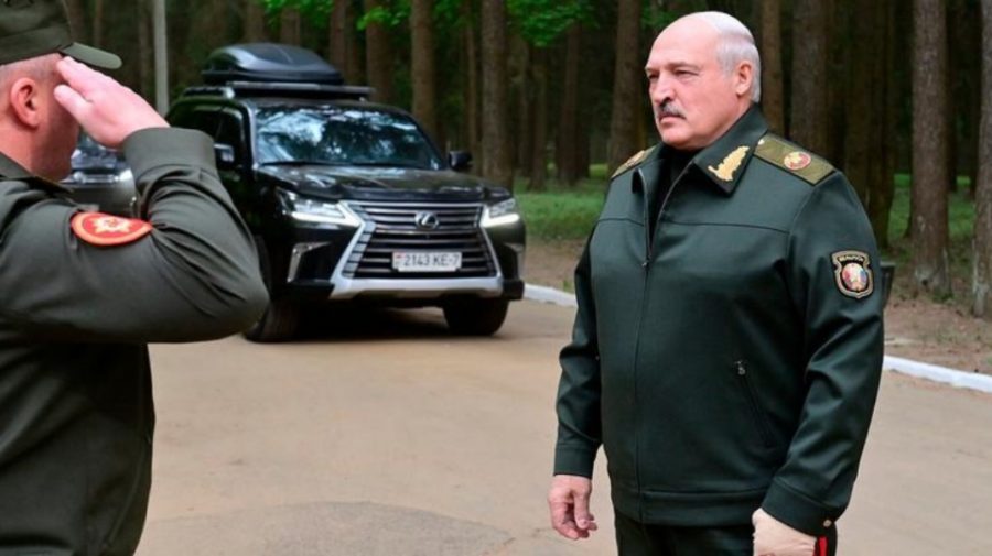Lukașenko: Belarus se pregătește de război